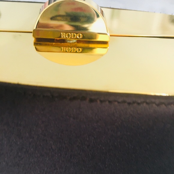 RODO BROWN SATIN & GOLD EVENING BAG - Picture 3 of 8